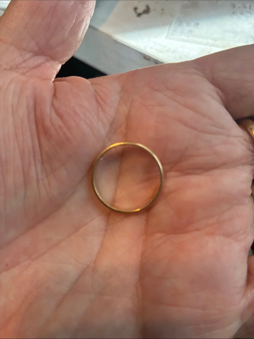 14K Classic Gold Ring  1.13 Grams. Size 6 1/2